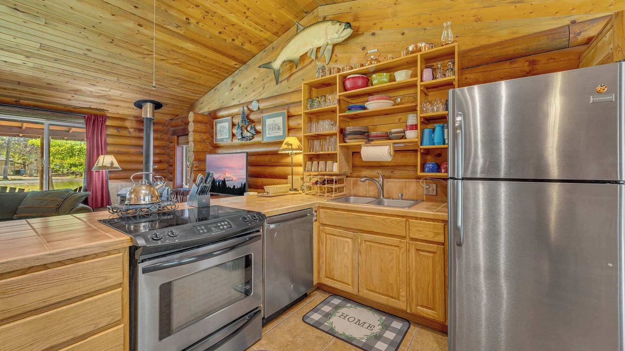 Photo of Kitchen in Oregon Water Wonderland