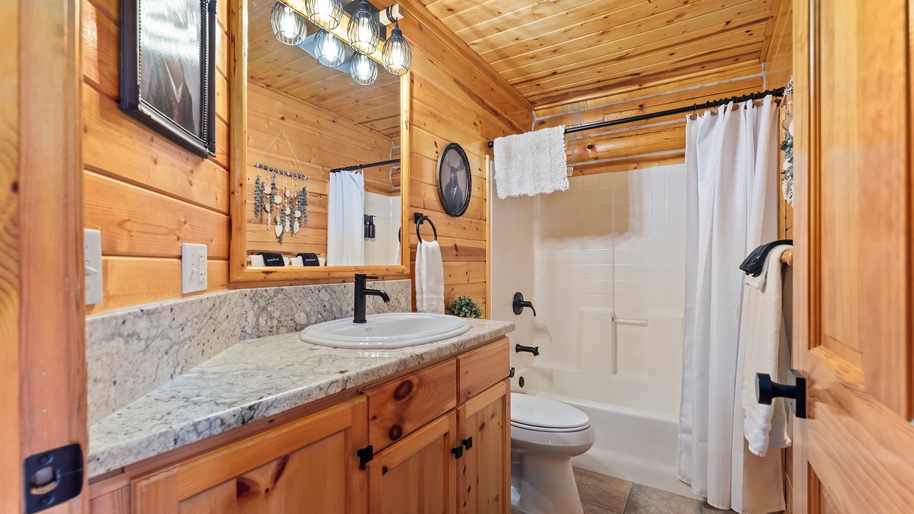 Photo of Bathroom in Garden Valley