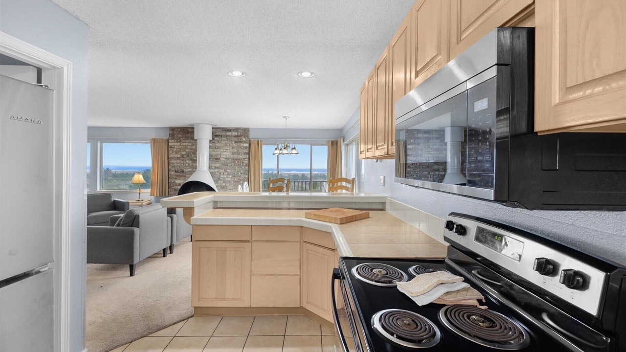Photo of Kitchen in Ocean Shores