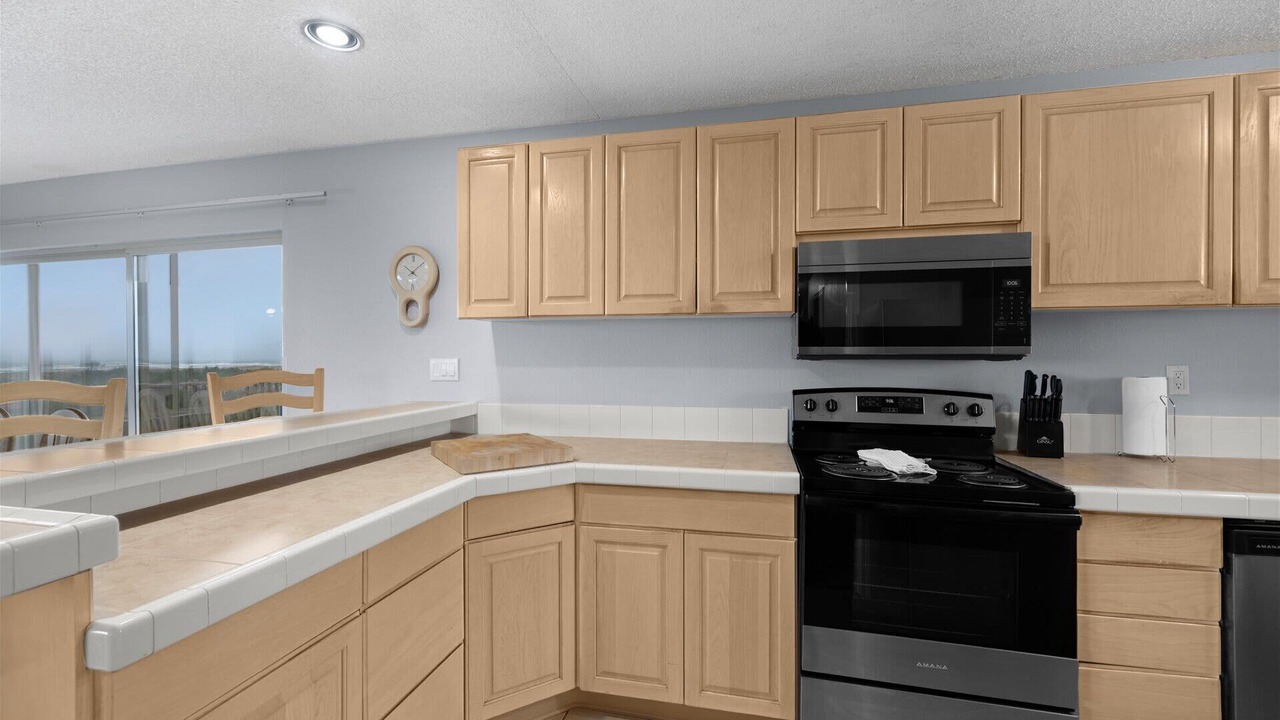 Photo of Kitchen in Ocean Shores