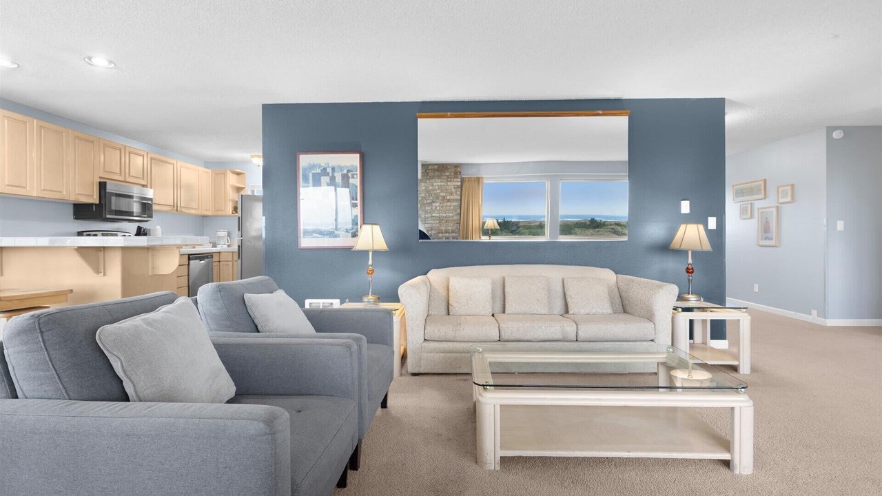 Photo of Livingroom in Ocean Shores