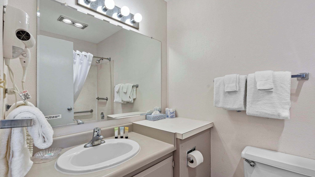 Photo of Bathroom in Ocean Shores