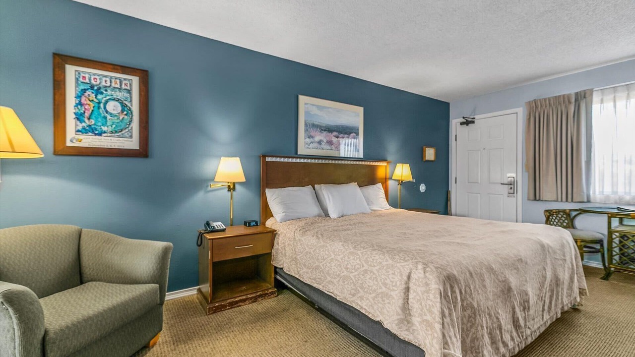 Photo of Bedroom in Ocean Shores