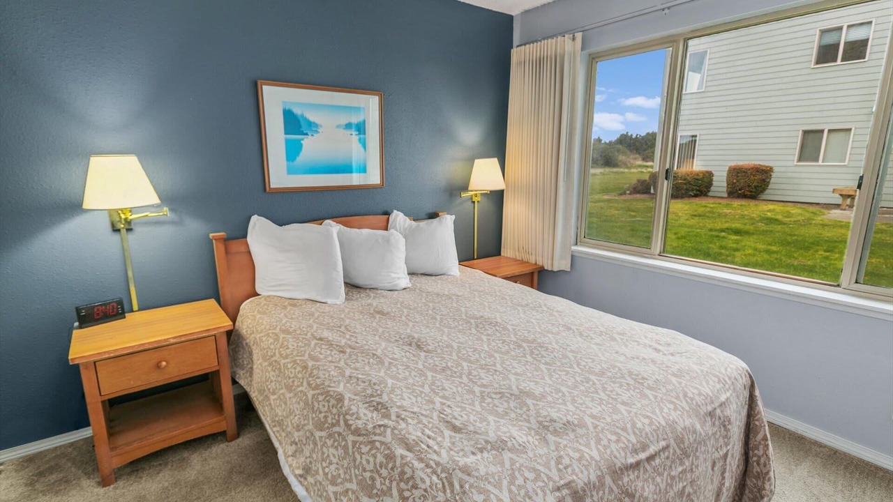 Photo of Bedroom in Ocean Shores