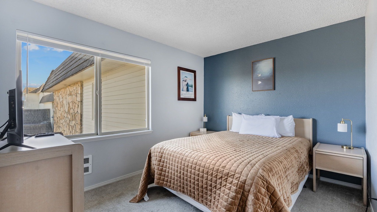 Photo of Bedroom in Ocean Shores