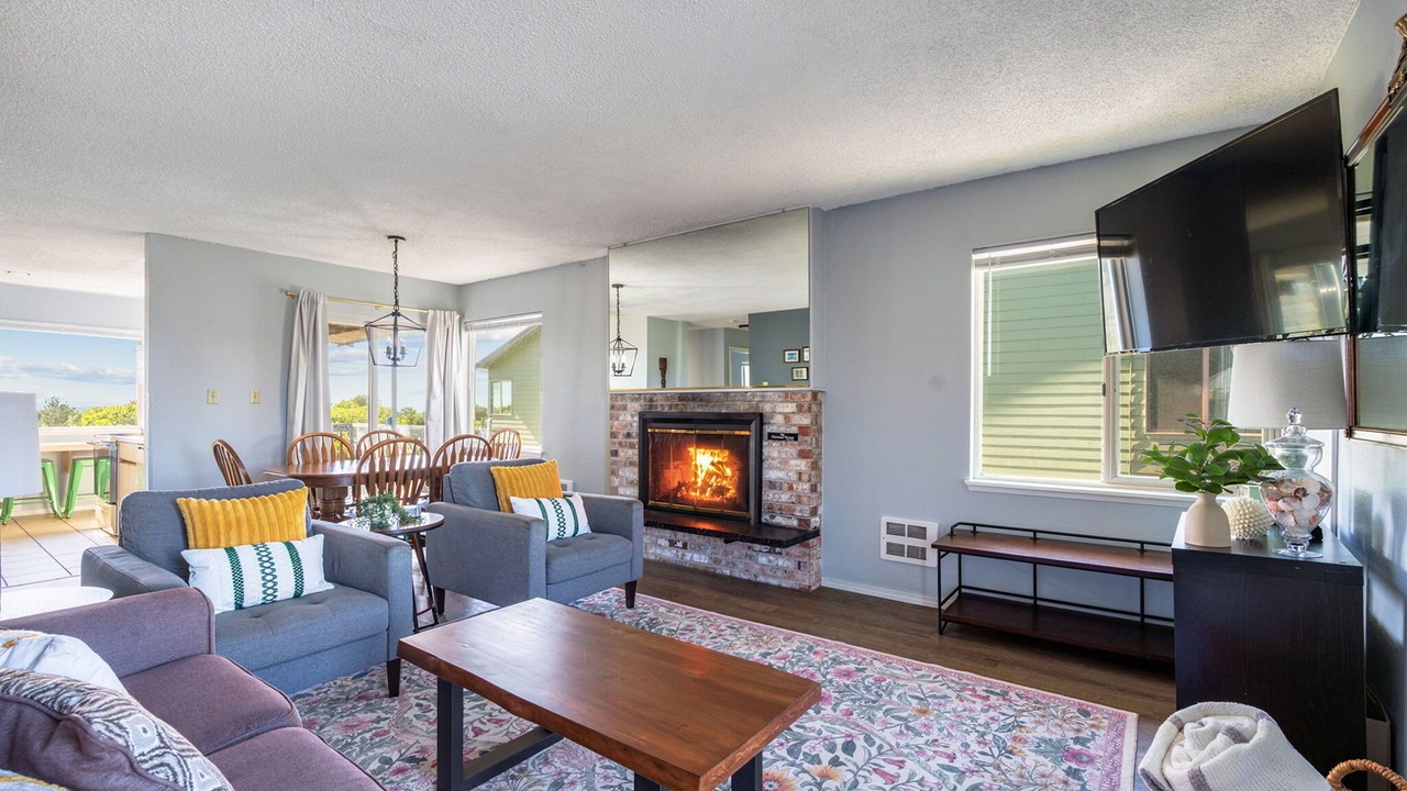 Photo of Livingroom in Ocean Shores
