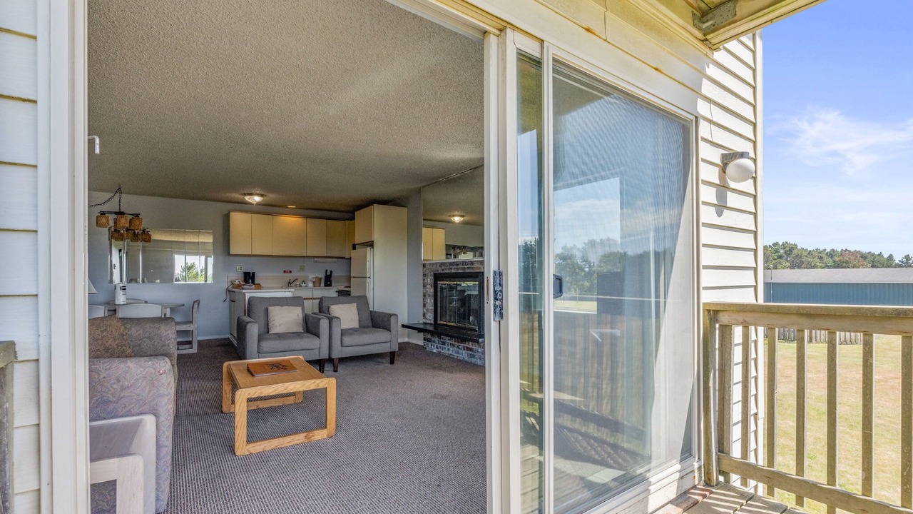 Photo of Patio Balcony in Ocean Shores