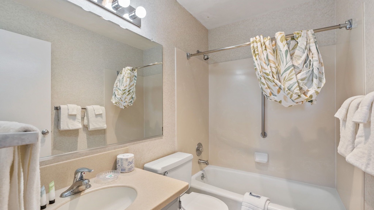 Photo of Bathroom in Ocean Shores
