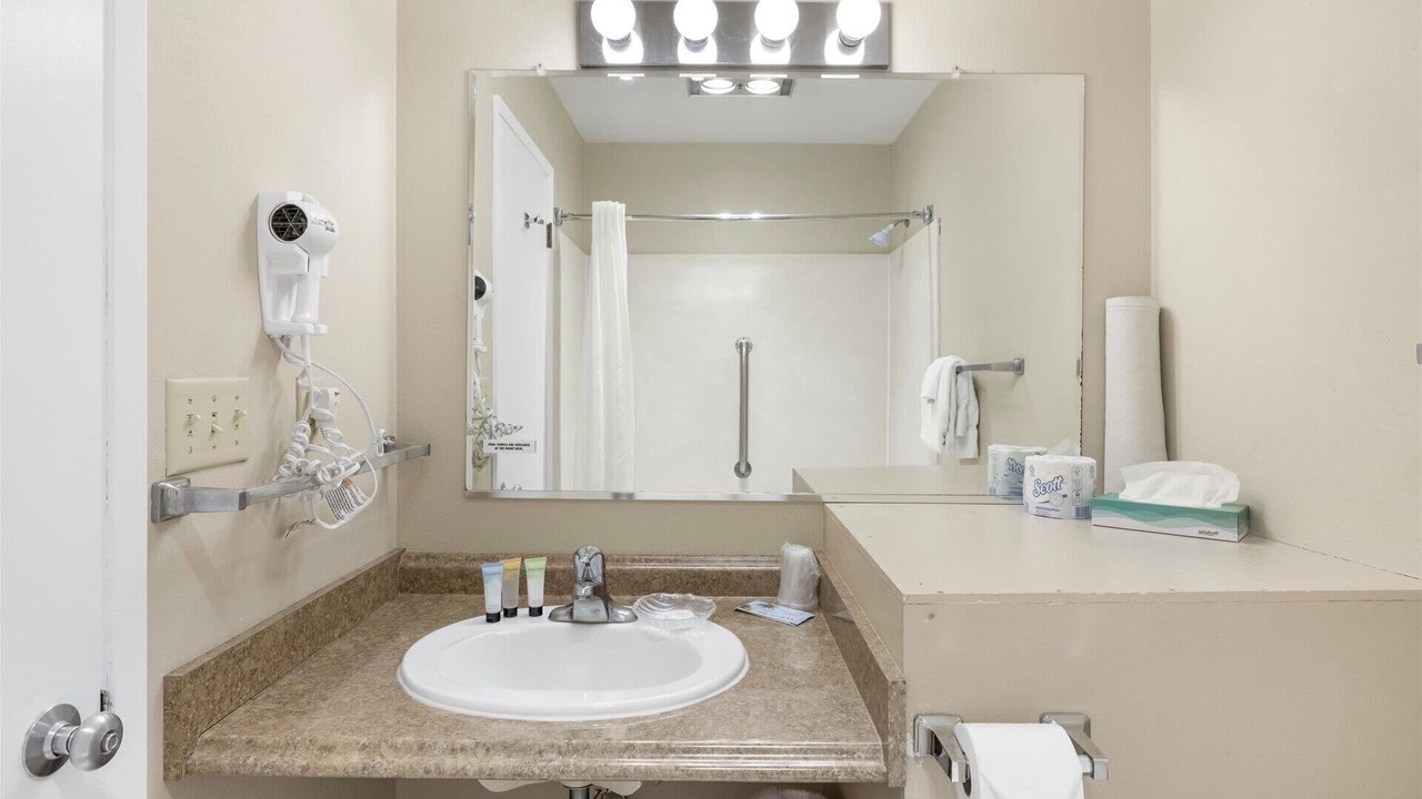 Photo of Bathroom in Ocean Shores