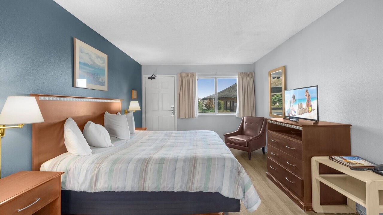 Photo of Bedroom in Ocean Shores