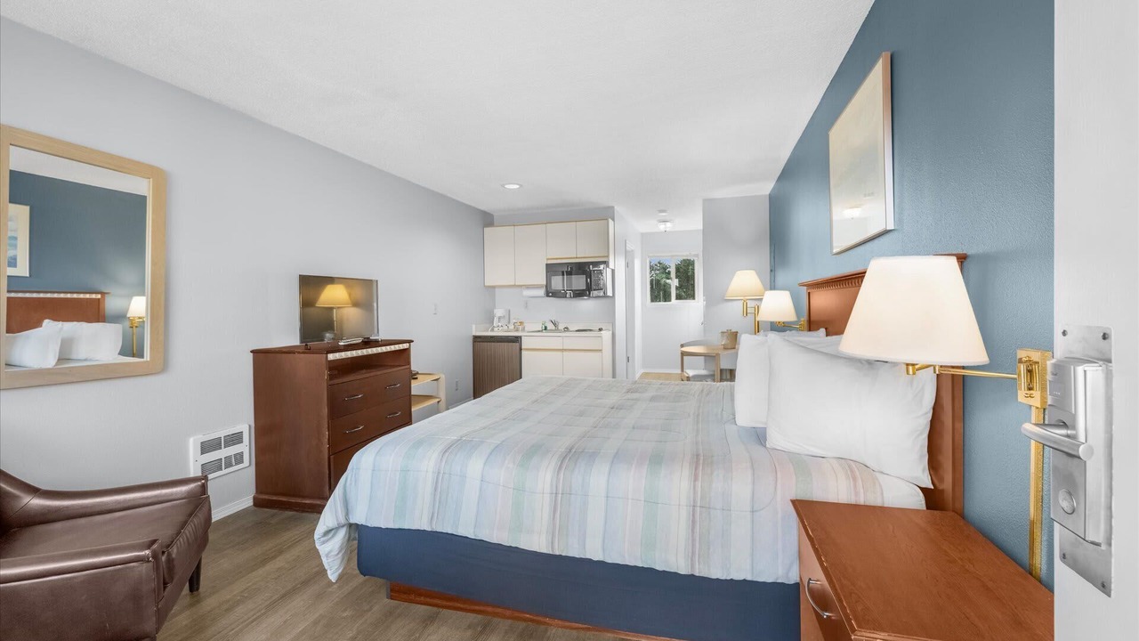 Photo of Bedroom in Ocean Shores