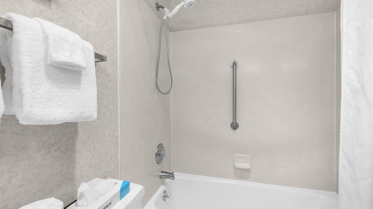 Photo of Bathroom in Ocean Shores