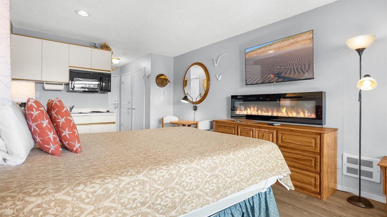Photo of Bedroom in Ocean Shores