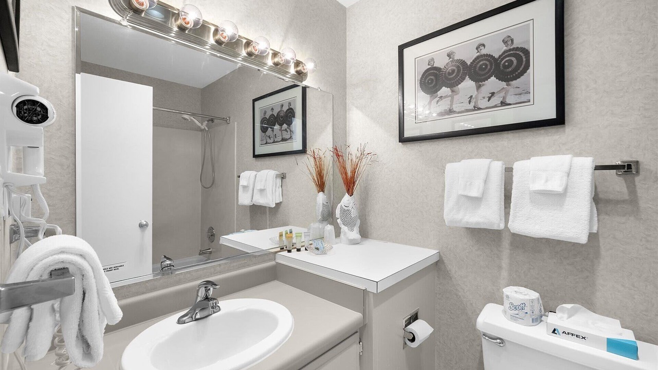 Photo of Bathroom in Ocean Shores