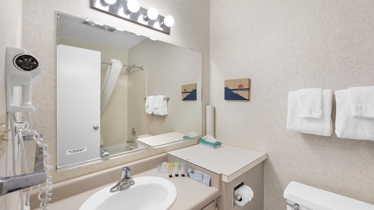 Photo of Bathroom in Ocean Shores