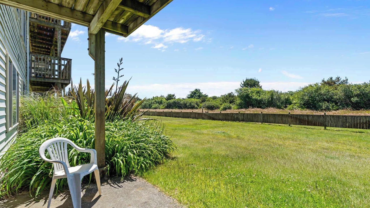 Photo of Patio Balcony in Ocean Shores