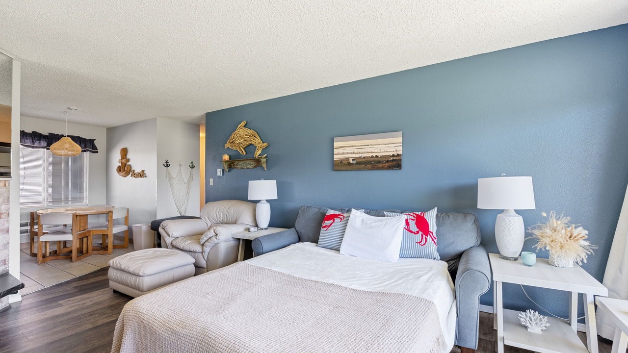 Photo of Bedroom in Ocean Shores