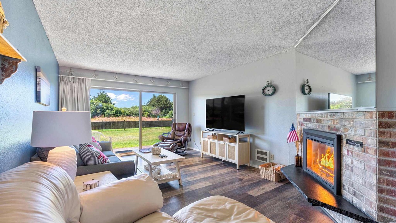 Photo of Livingroom in Ocean Shores