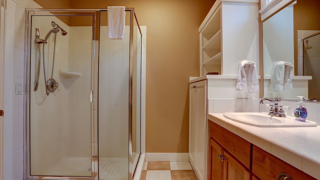 Photo of Bathroom in RiverWild