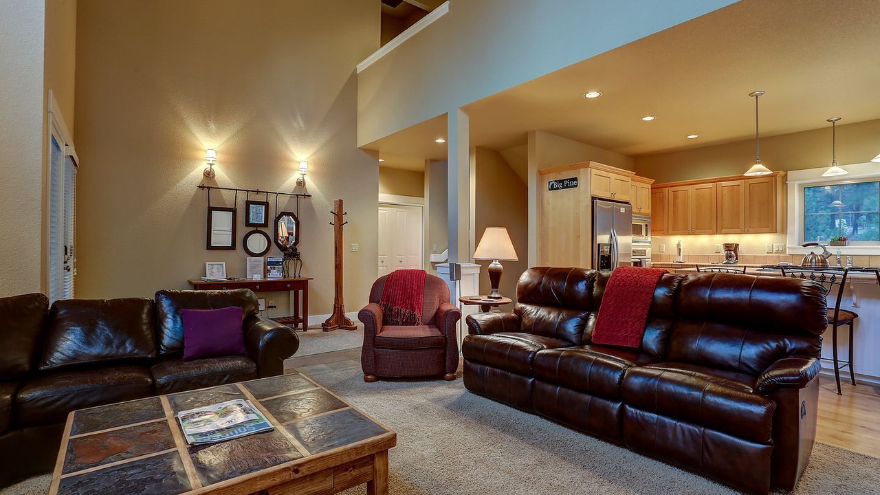 Photo of Livingroom in RiverWild