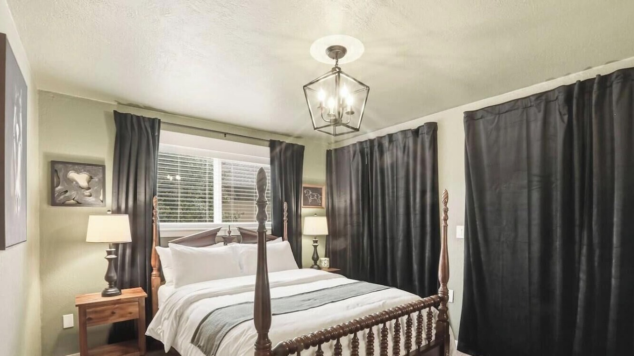 Photo of Bedroom in Sedro-Woolley