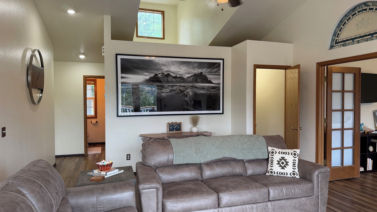 Photo of Livingroom in Clarksville