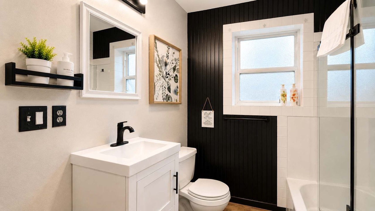 Photo of Bathroom in Shoreline