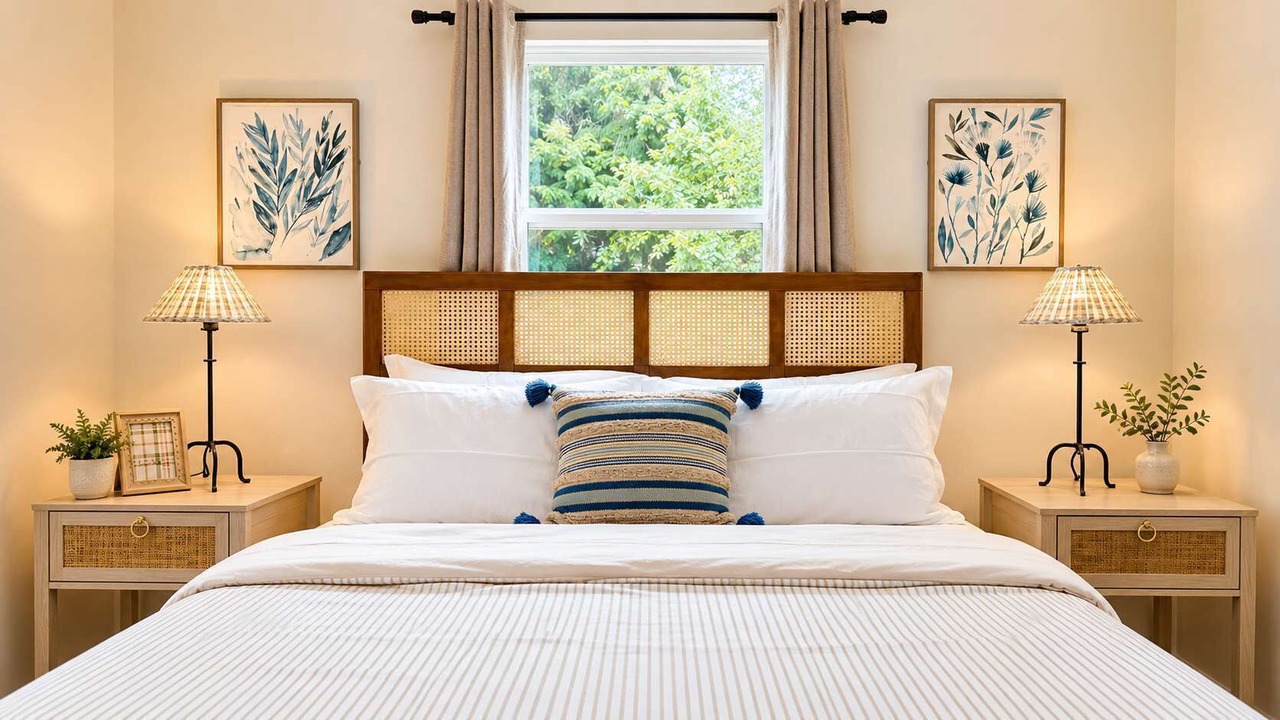 Photo of Bedroom in Shoreline