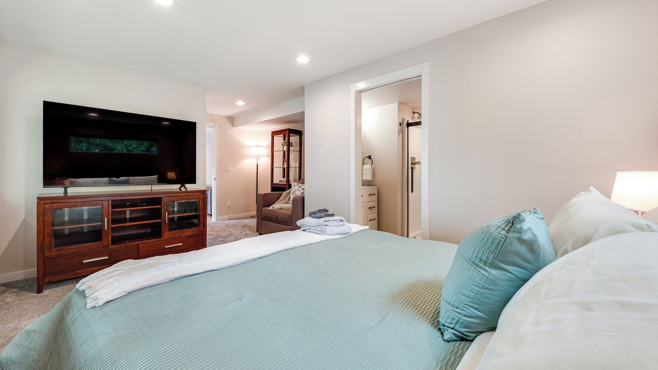 Photo of Bedroom in Mid-Beacon Hill