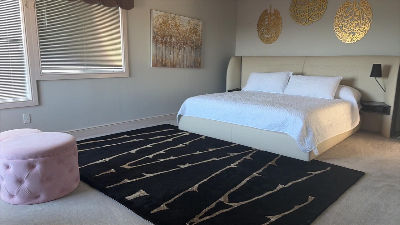Photo of Bedroom in Cougar Mountain