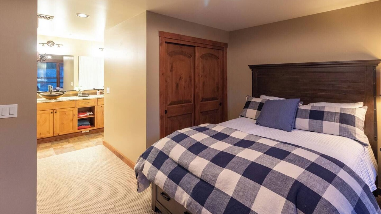 Photo of Bedroom in Kellogg