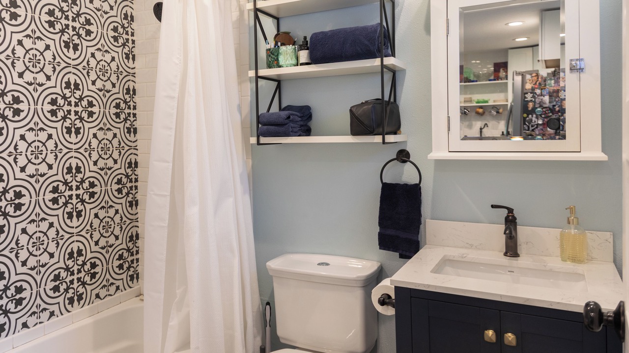 Photo of Bathroom in Milwaukie