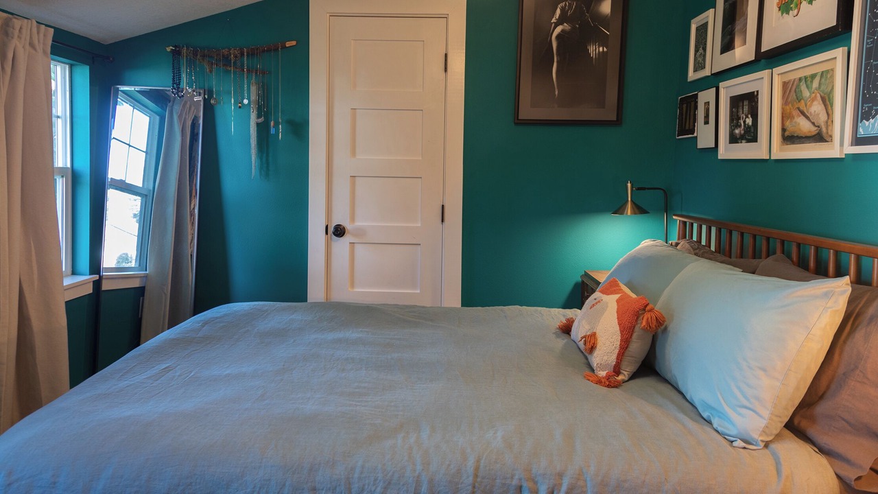 Photo of Bedroom in Milwaukie