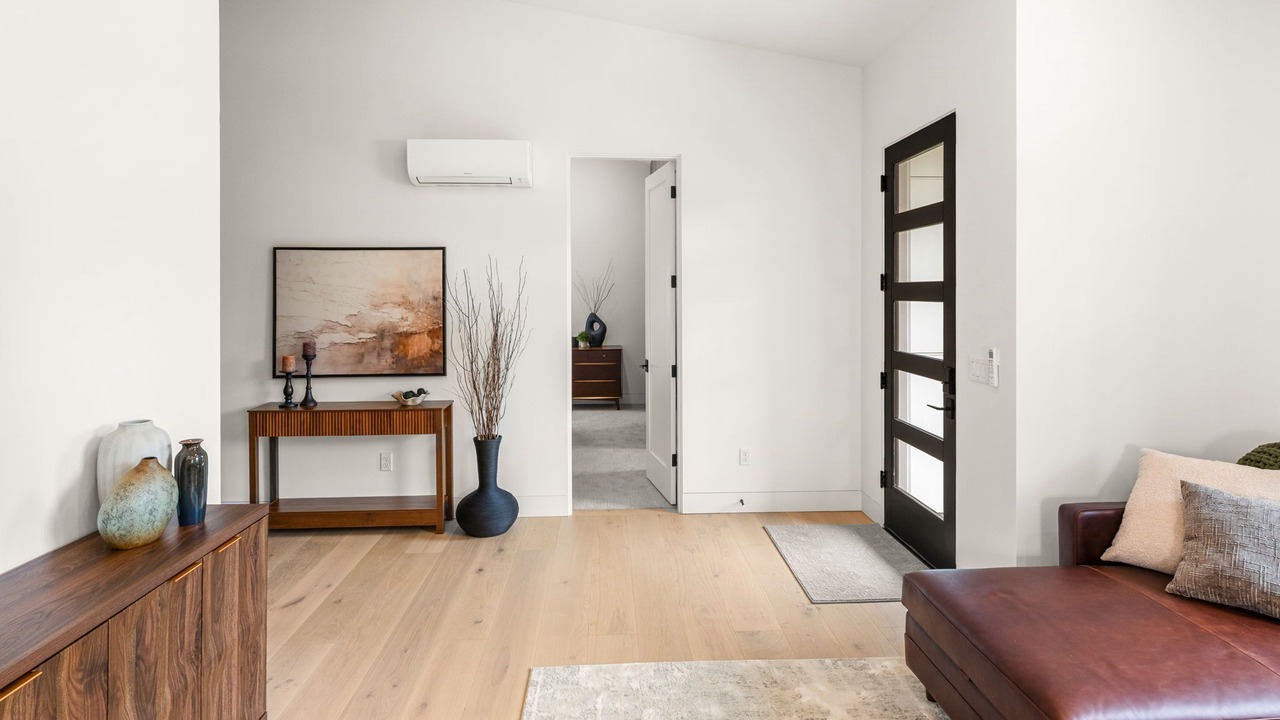 Photo of Livingroom in Sandy