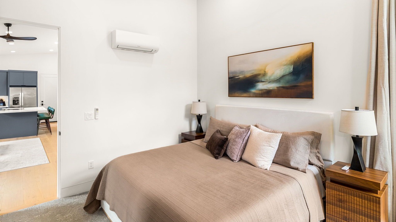 Photo of Bedroom in Sandy