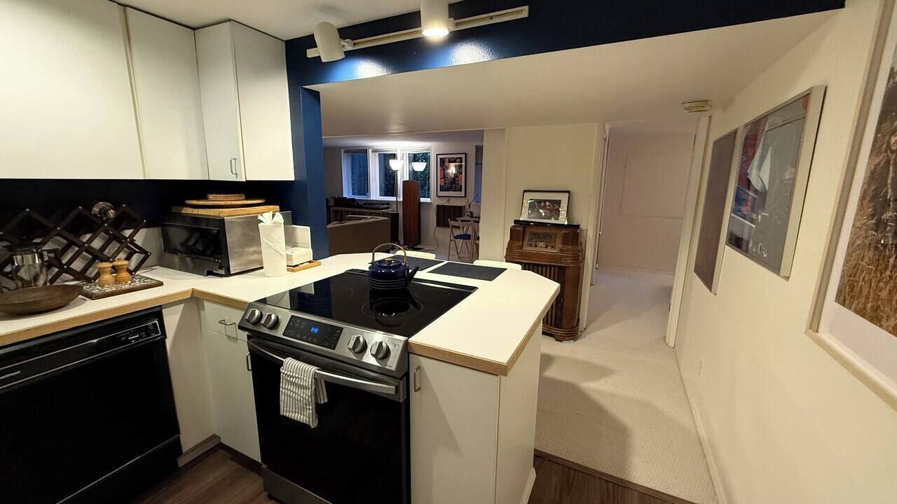 Photo of Kitchen in Mid-Beacon Hill