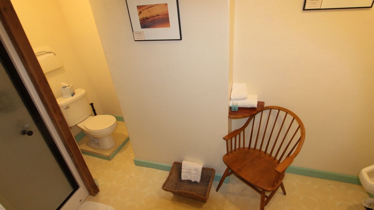 Photo of Bathroom in Ashford