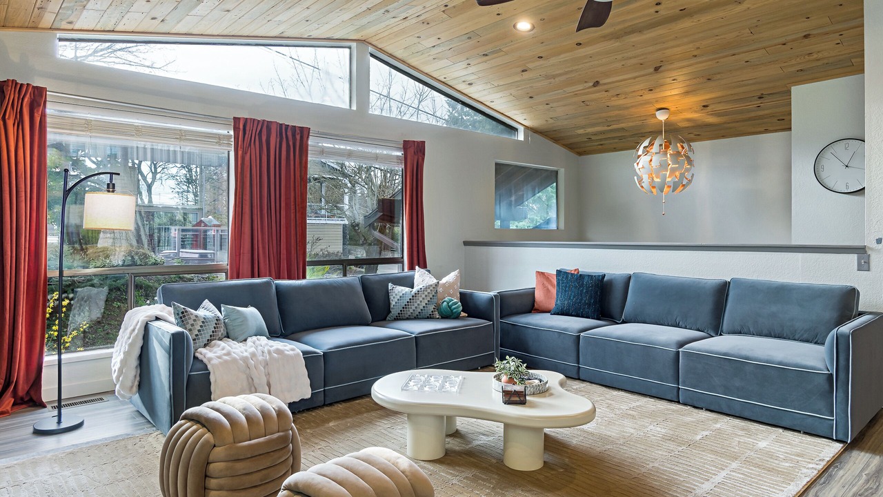 Photo of Livingroom in Bryn Mawr-Skyway