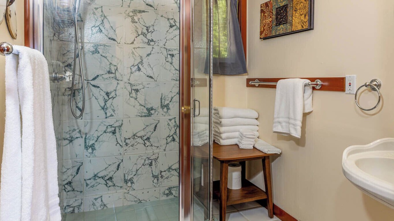 Photo of Bathroom in Amanda Park