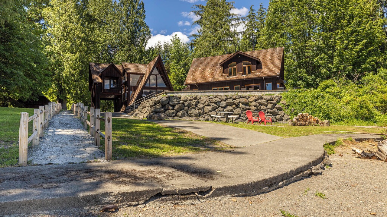 Photo of Outdoor in Amanda Park