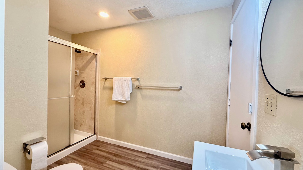 Photo of Bathroom in University District