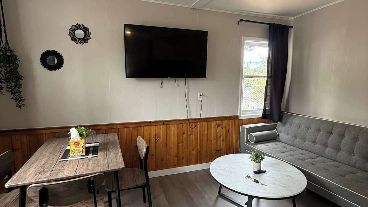 Photo of Livingroom in Loon Lake