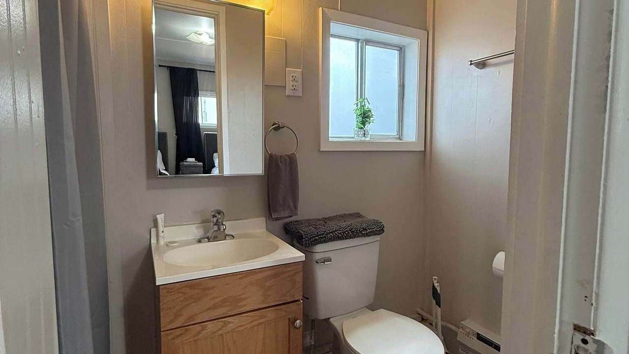 Photo of Bathroom in Loon Lake