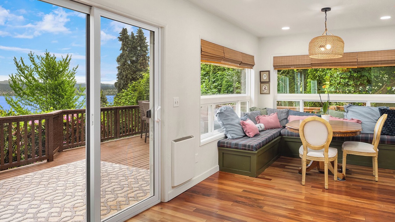 Photo of Livingroom in Rainier Valley