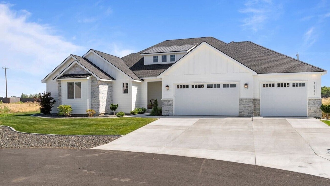 Photo of Outdoor in Tri-Cities