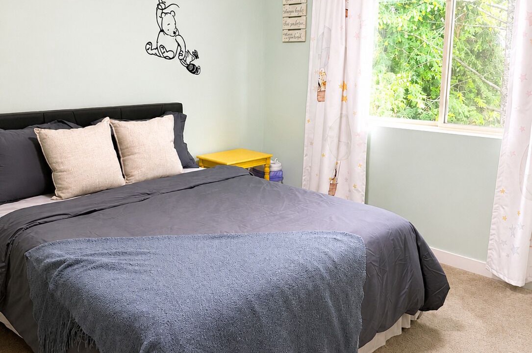 Photo of Bedroom in White Center