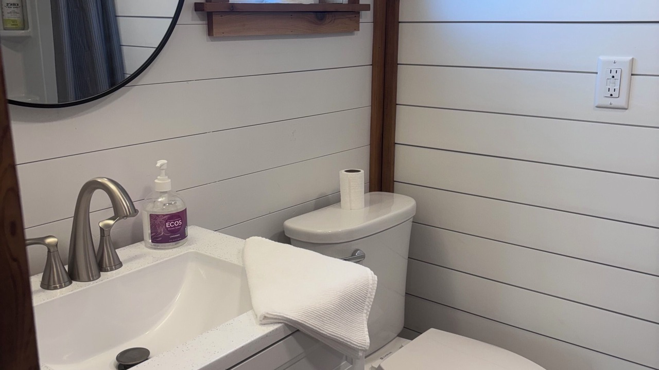 Photo of Bathroom in Garden Valley