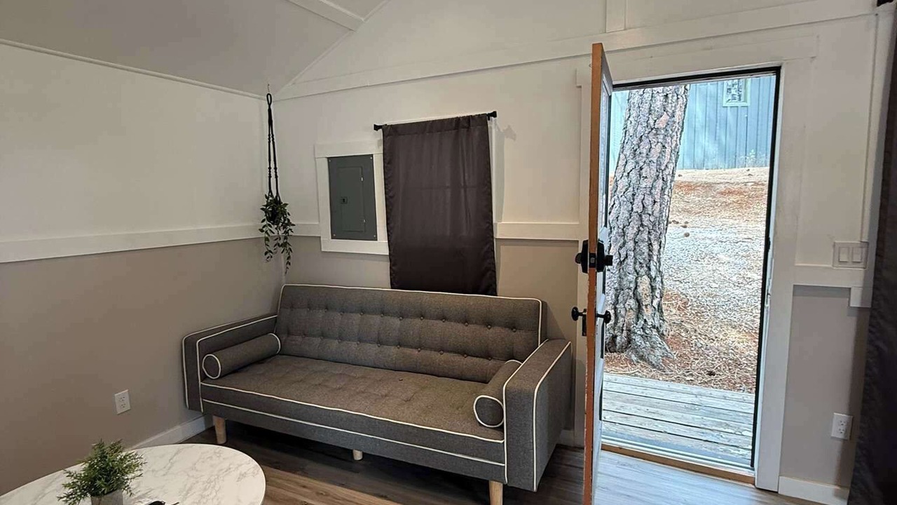 Photo of Livingroom in Loon Lake