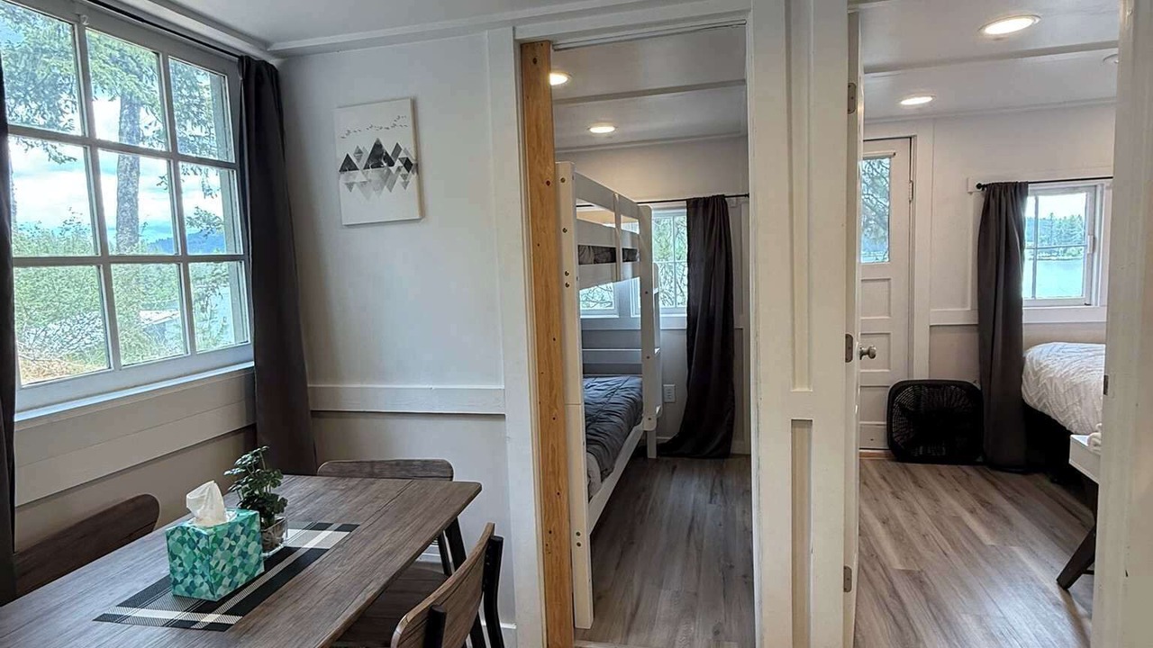 Photo of Bedroom in Loon Lake