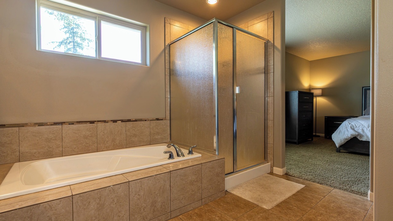 Photo of Bathroom in Starcrest